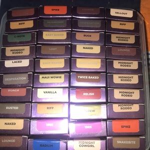 URBAN DECAY EYESHADOW